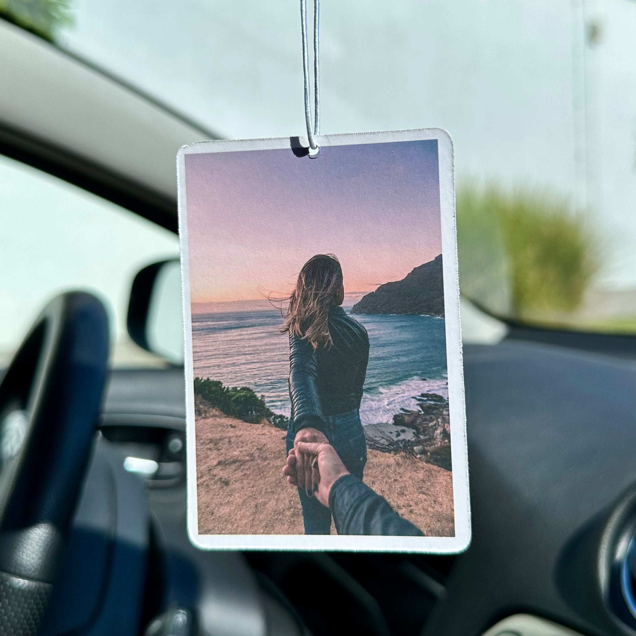 Egyedi autóillatosító